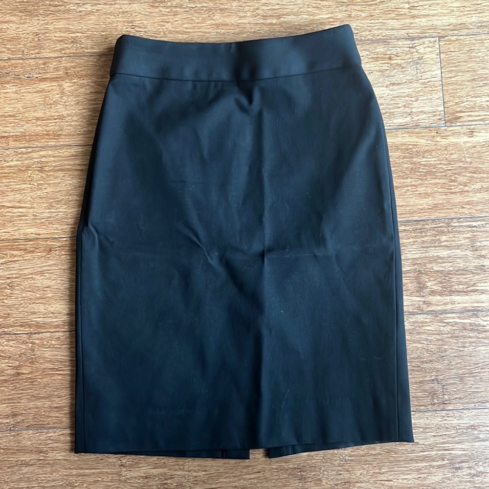 Banana Republic Pencil Skirt (Like New)